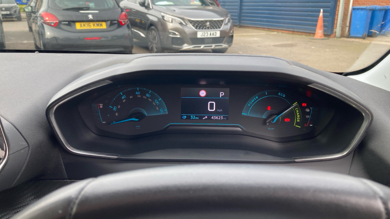 Peugeot 208 100kW Allure 50kWh 5dr Auto Electric Hatchback